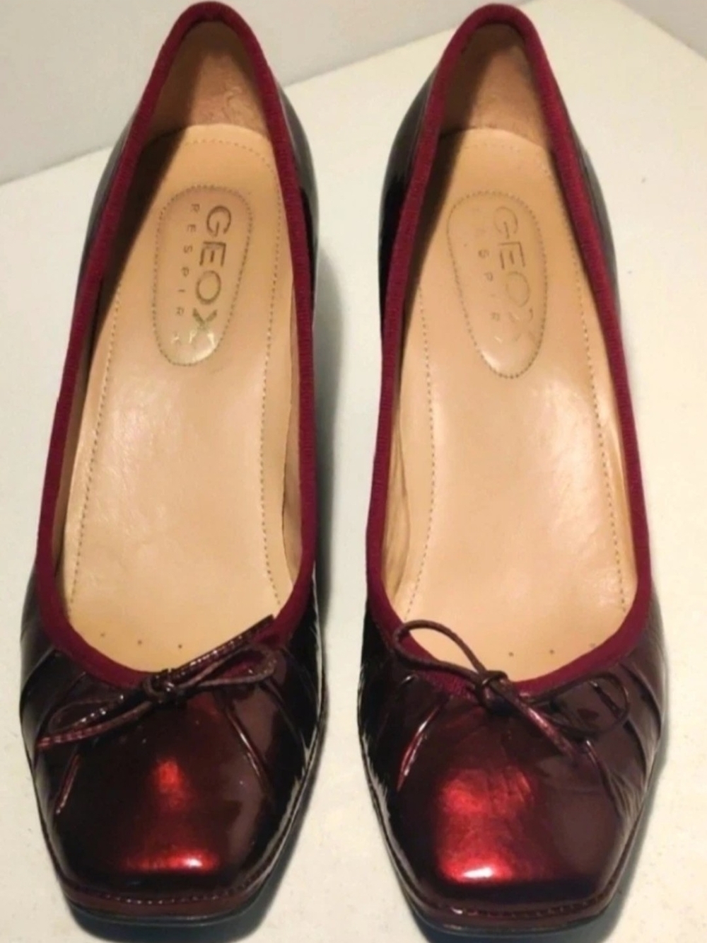 Geox Womens 39.5/9.5 Patent Leather Burgundy Wedge....New